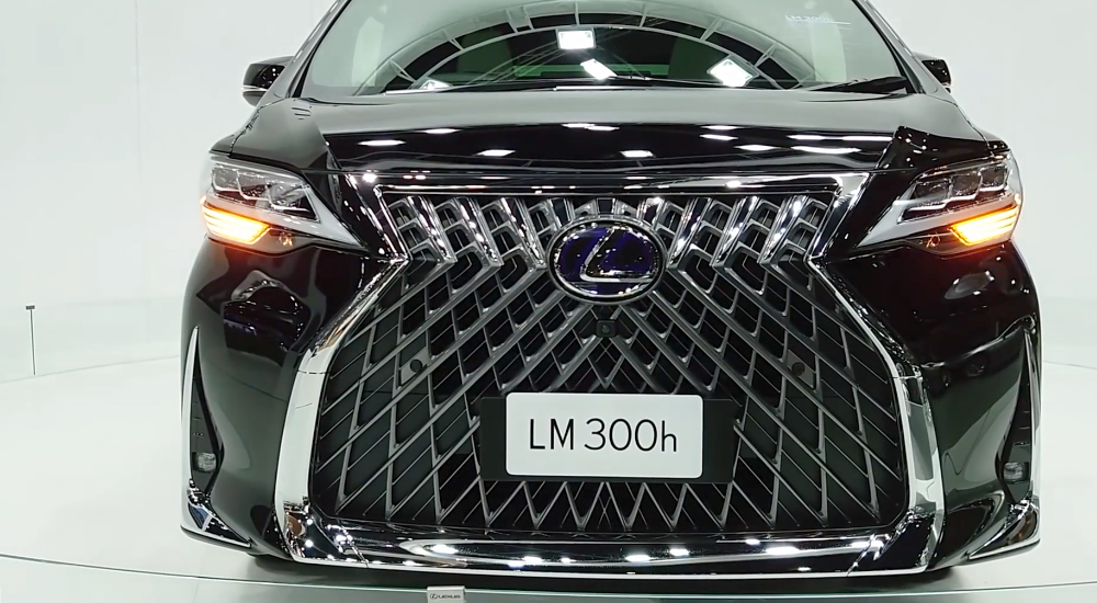 Lexus LM300h 7 ghế 2021 cao cấp giá rẻ